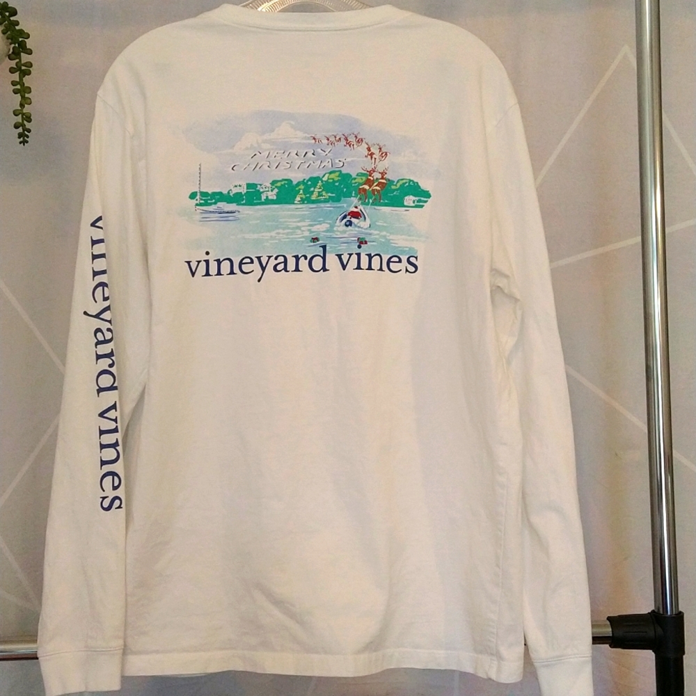 Vineyard Vines "Santa's on His Way" Shirt